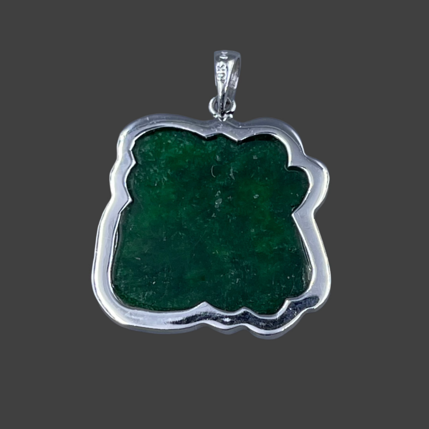 18k white gold jade pendant