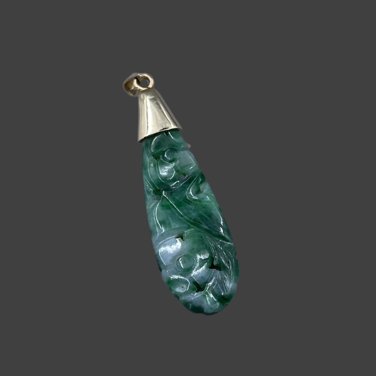 14k yellow gold jade pendant