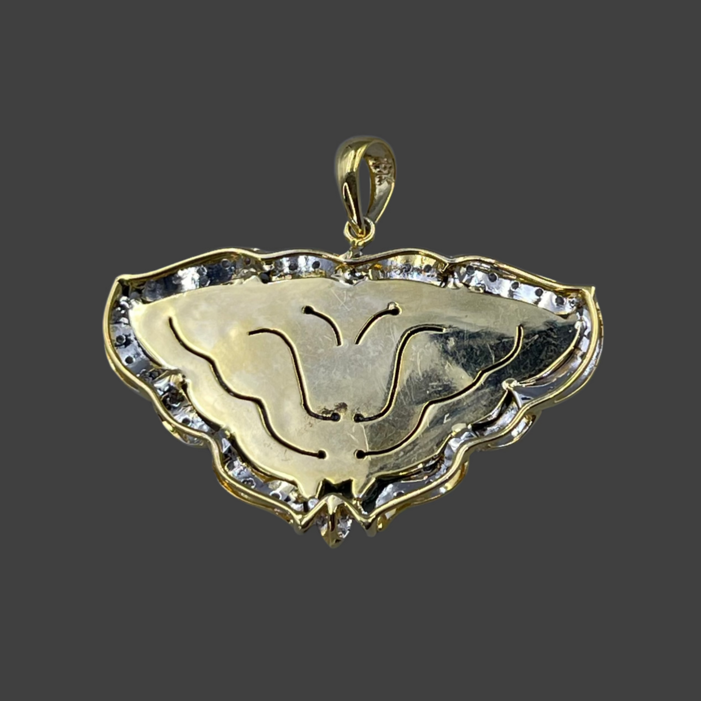 14k yellow gold butterfly jade pendant