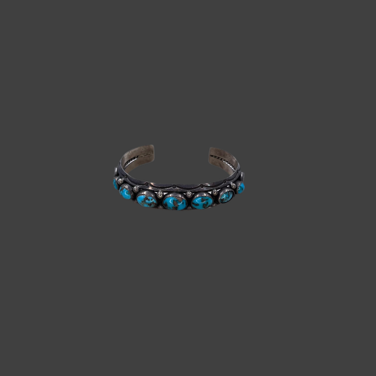 7 Oval turquoise cuff