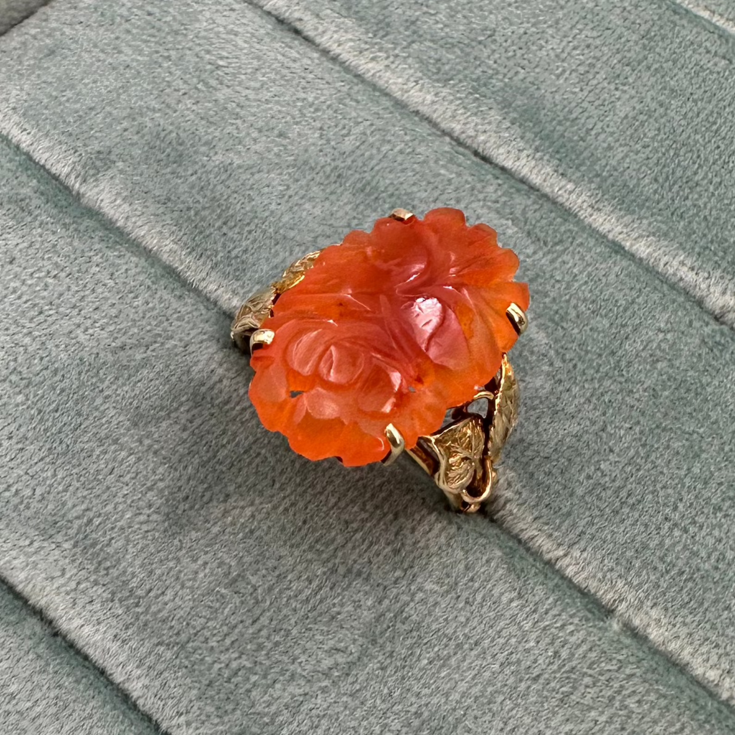 Hand carved rectangular red agate 14 yellow gold ring