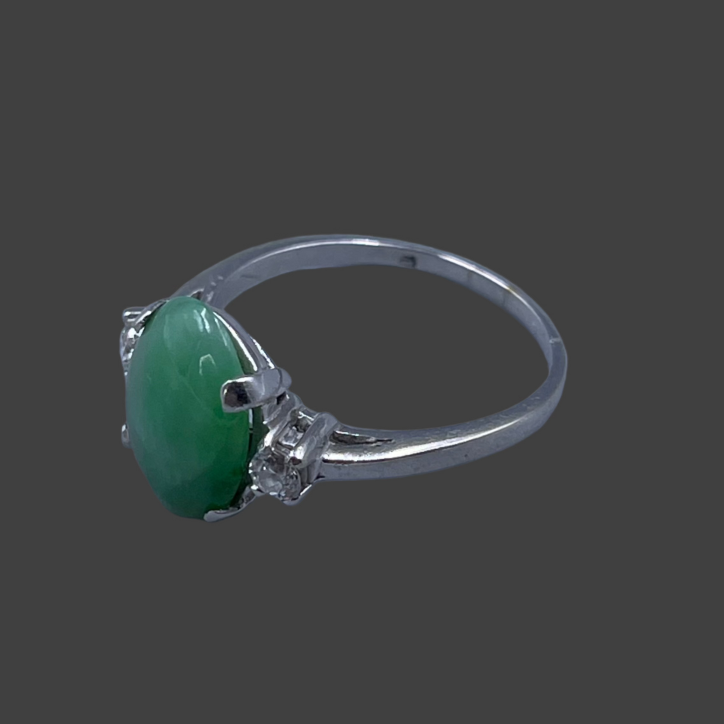 Jade white gold ring