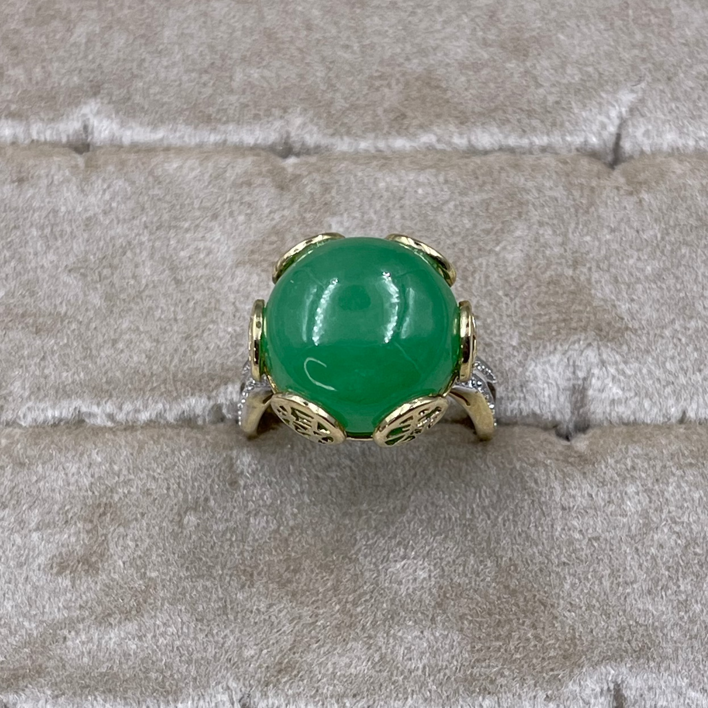 Large Jade 14K yellow gold ring