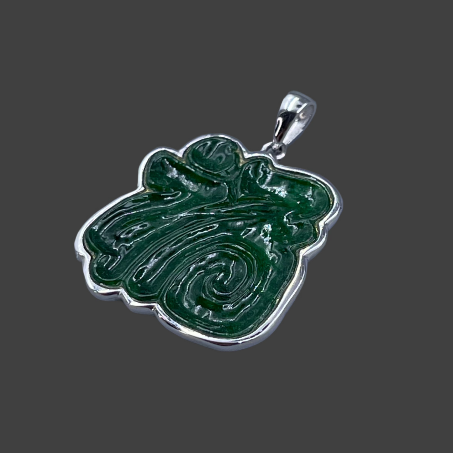 18k white gold jade pendant