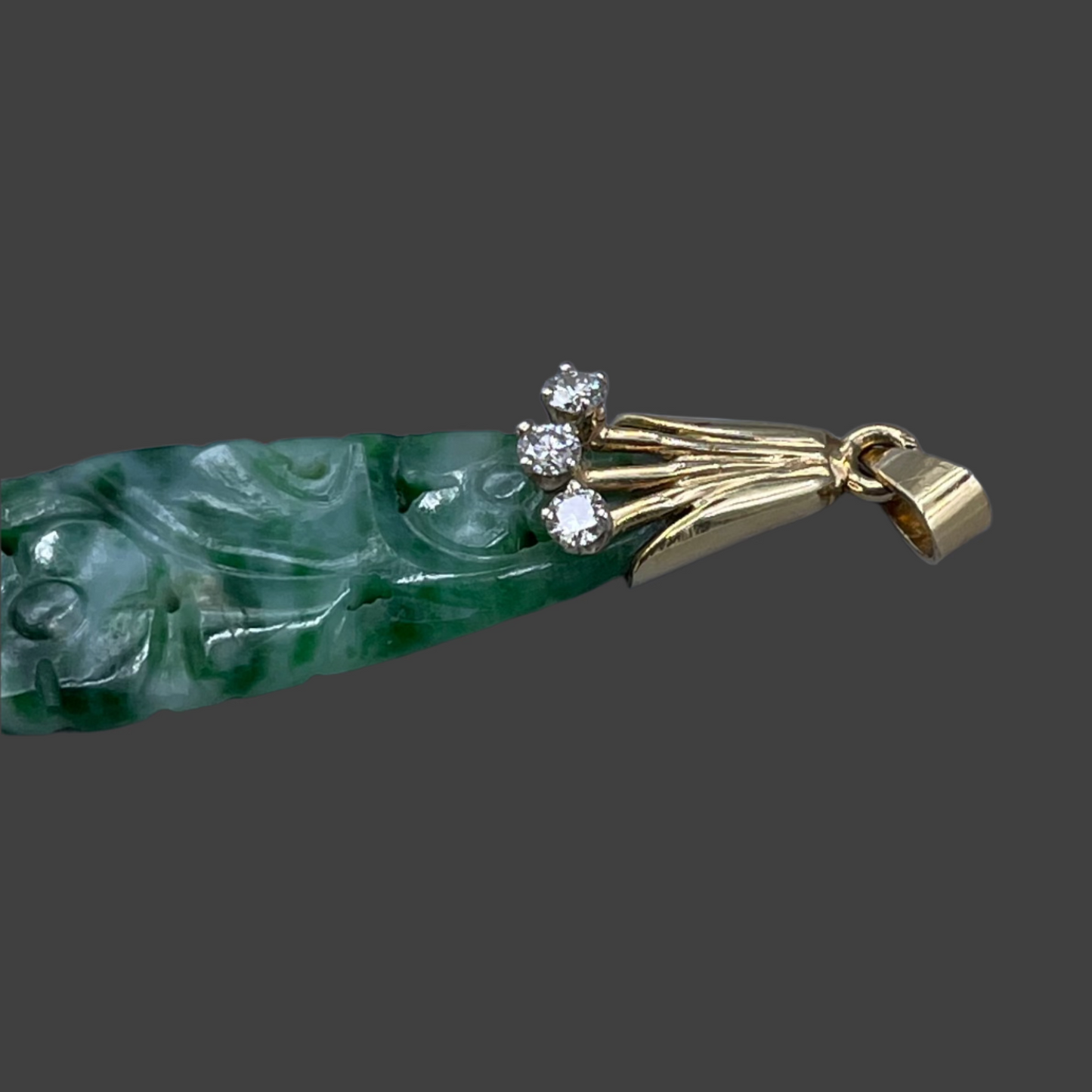 14k yellow gold jade pendant