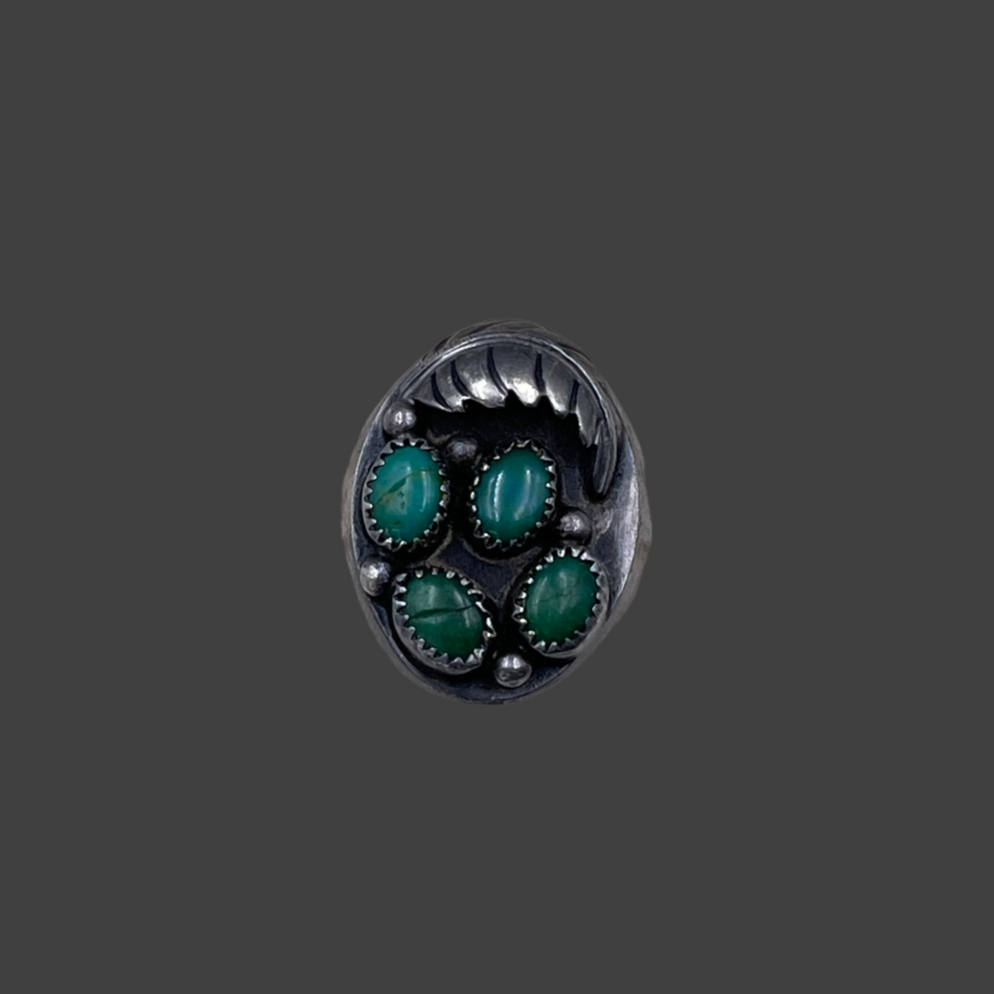 Small Green Turquoise & Leaves ring