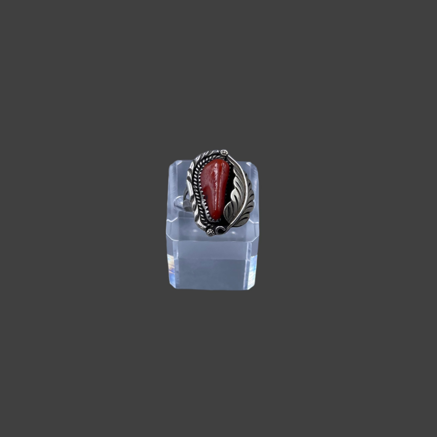 Coral & Leaves ring