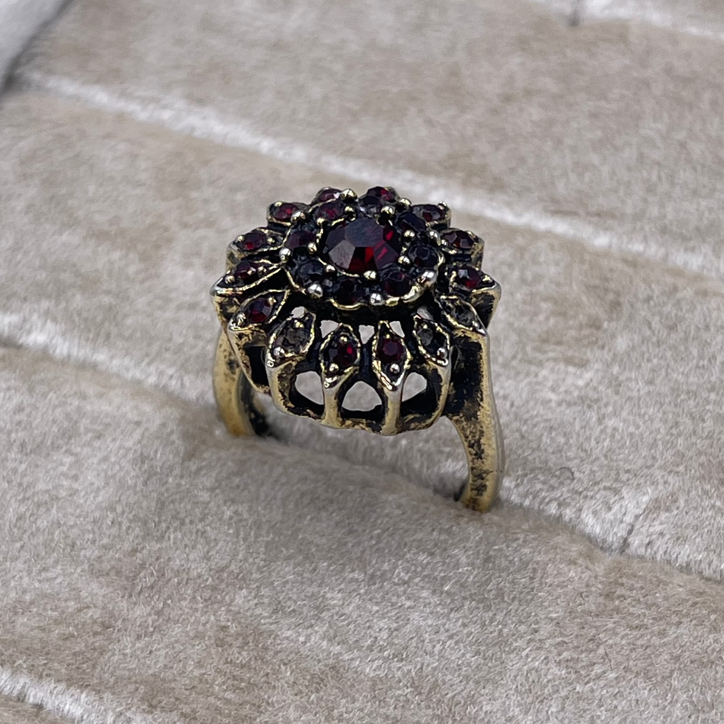 Antique 1800's Garnet 10K ring
