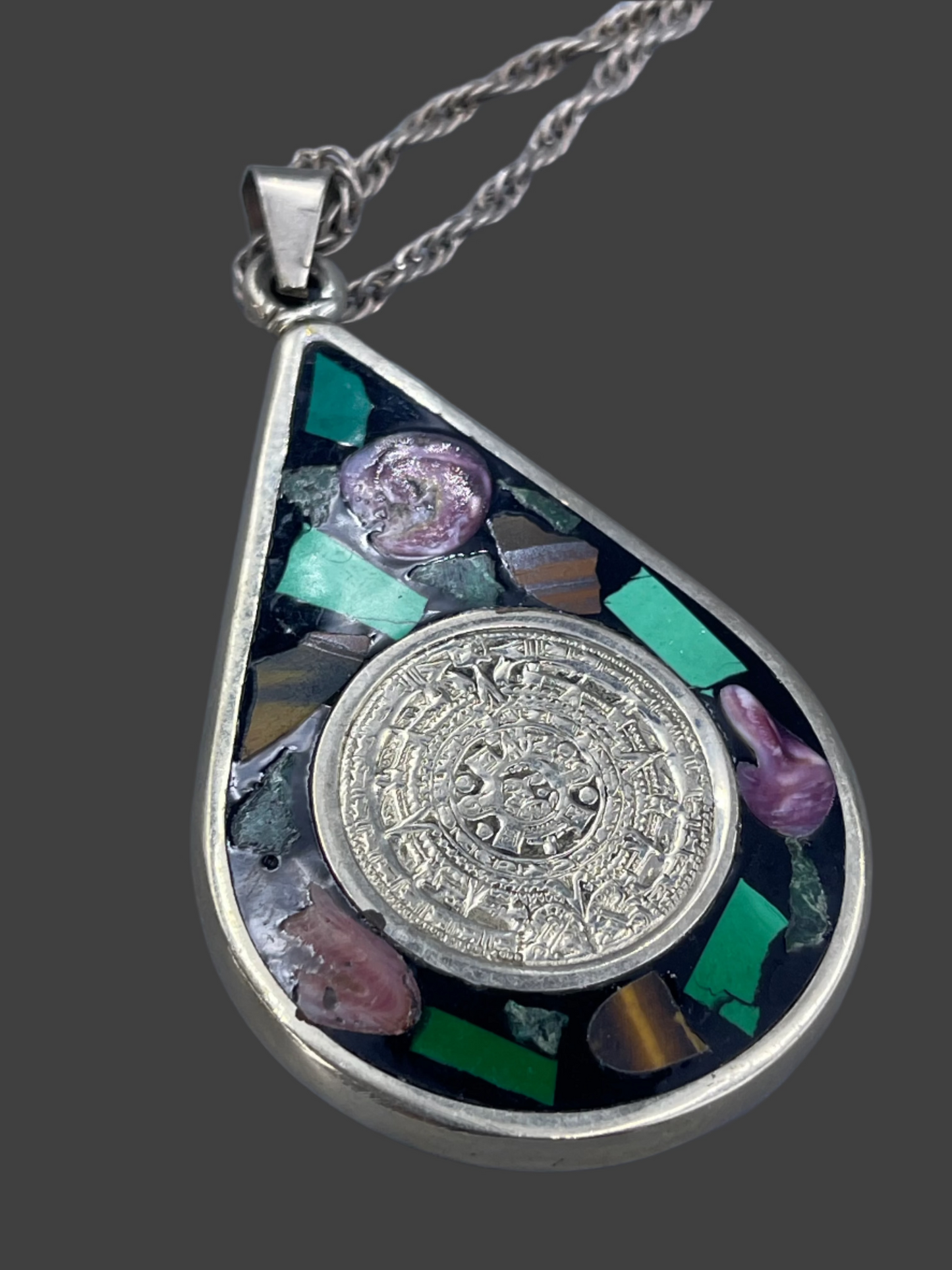 Animal Pendant with inlay turquoise