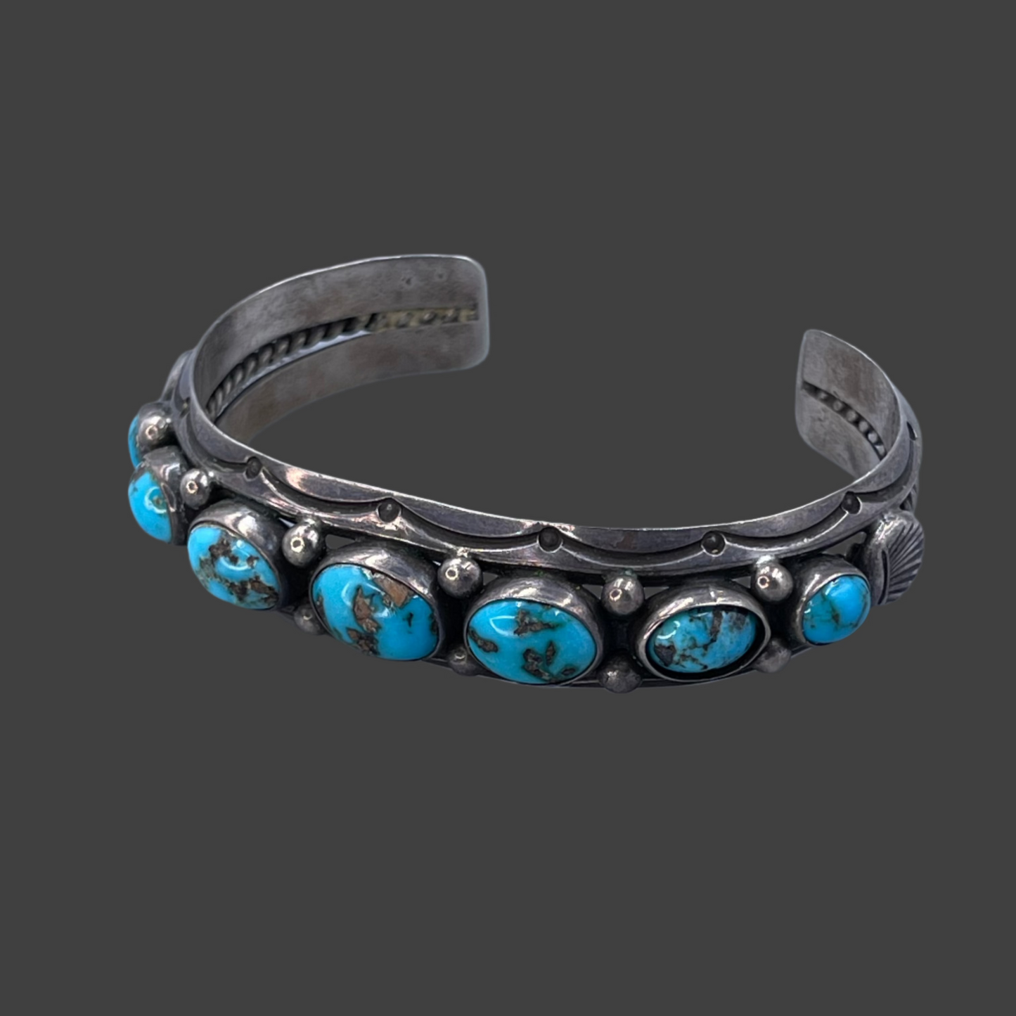 7 Oval turquoise cuff