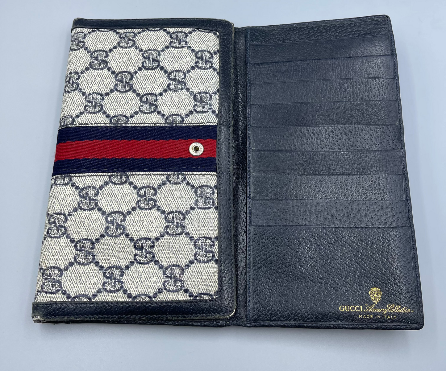 Gucci fold wallet large with snap
