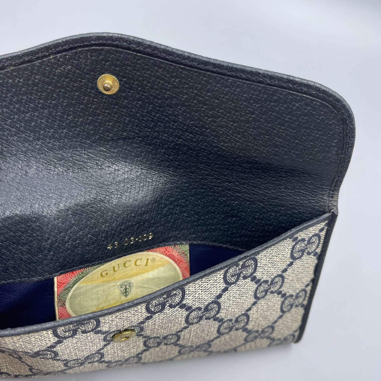 Gucci fold wallet medium with snap