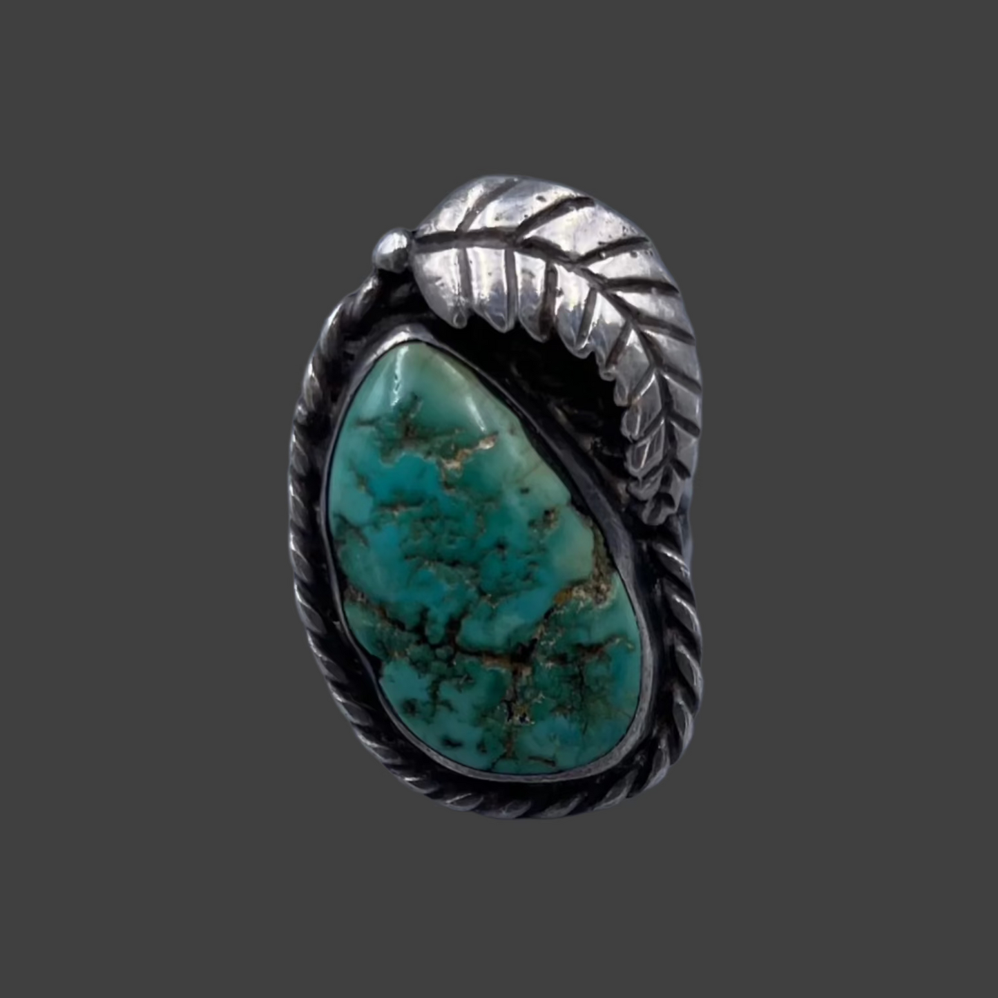 Irregularly shaped green turquoise & Feather ring